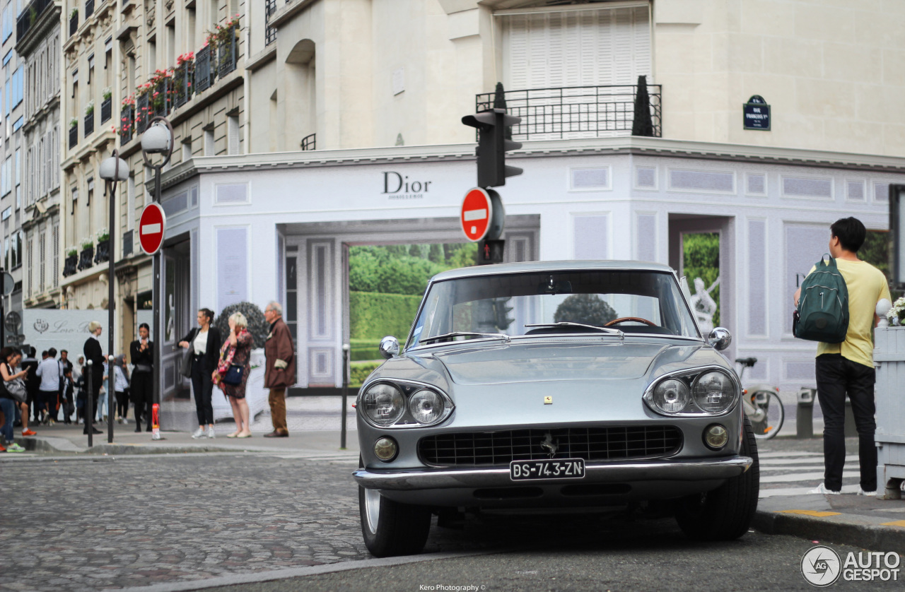 Ferrari 330 GT 2+2 Series I