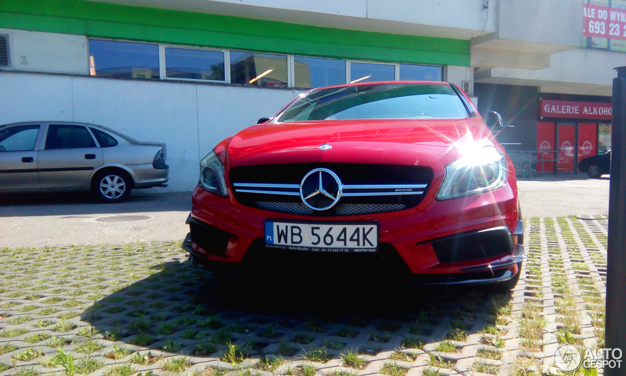 Mercedes-Benz A 45 AMG