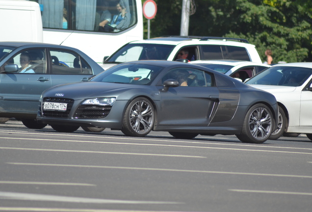 Audi R8 V10