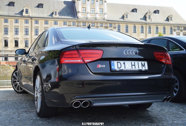 Audi S8 D4