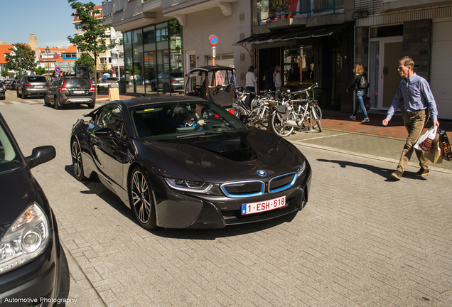 BMW i8