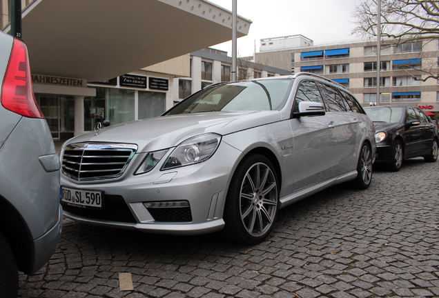 Mercedes-Benz E 63 AMG S212 V8 Biturbo