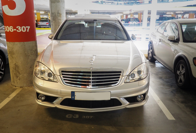 Mercedes-Benz S 63 AMG W221