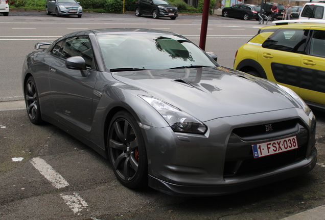 Nissan GT-R