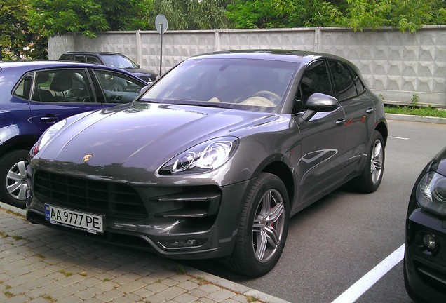 Porsche 95B Macan Turbo