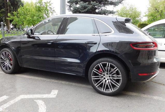 Porsche 95B Macan Turbo