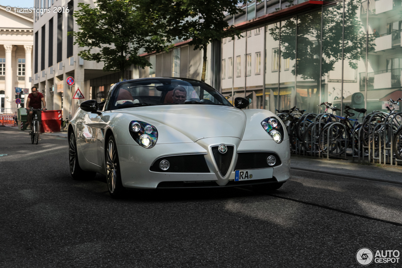 Alfa Romeo 8C Spider