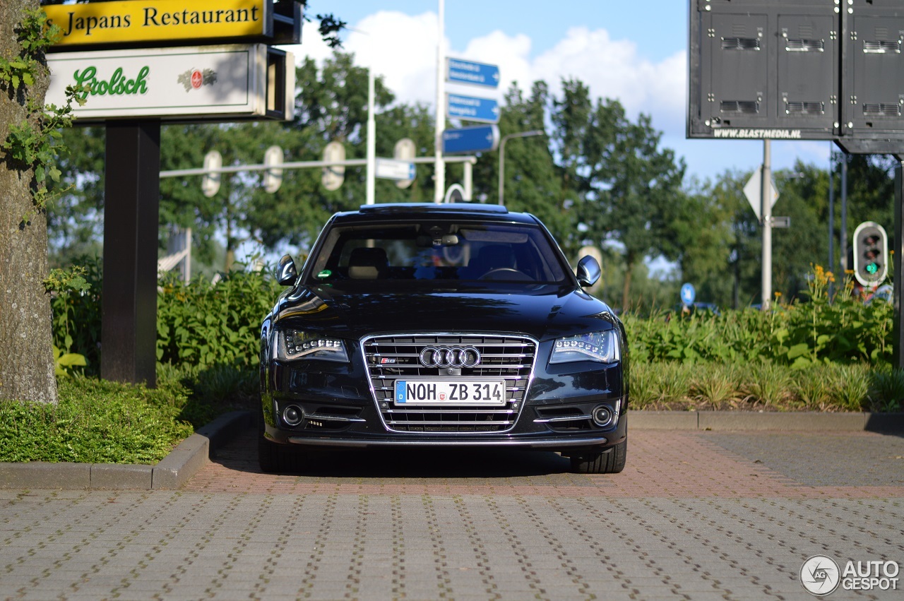 Audi S8 D4