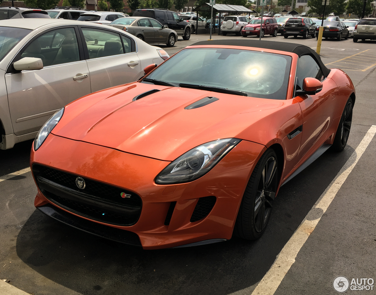 Jaguar F-TYPE S V8 Convertible