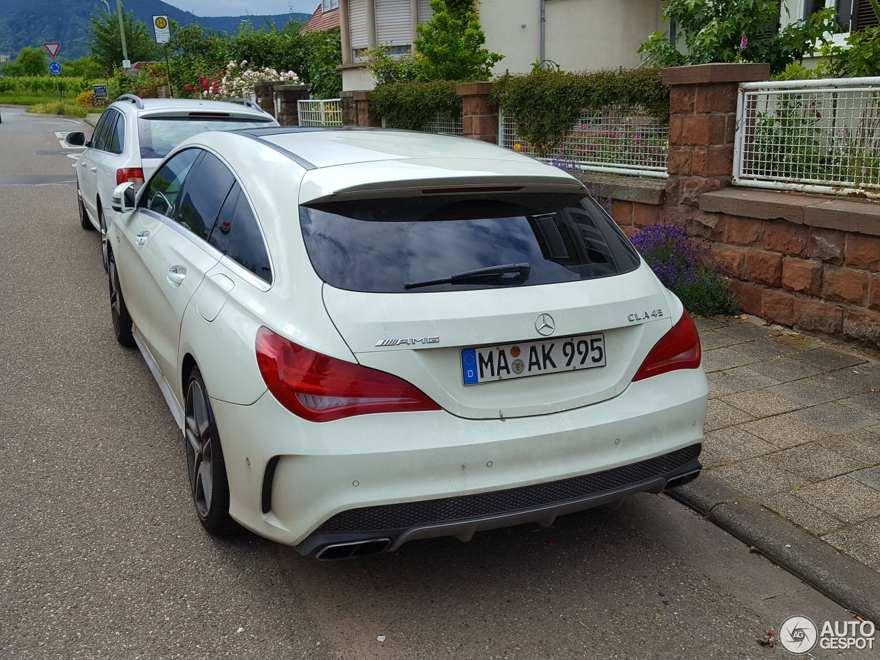 Mercedes-AMG CLA 45 Shooting Brake X117