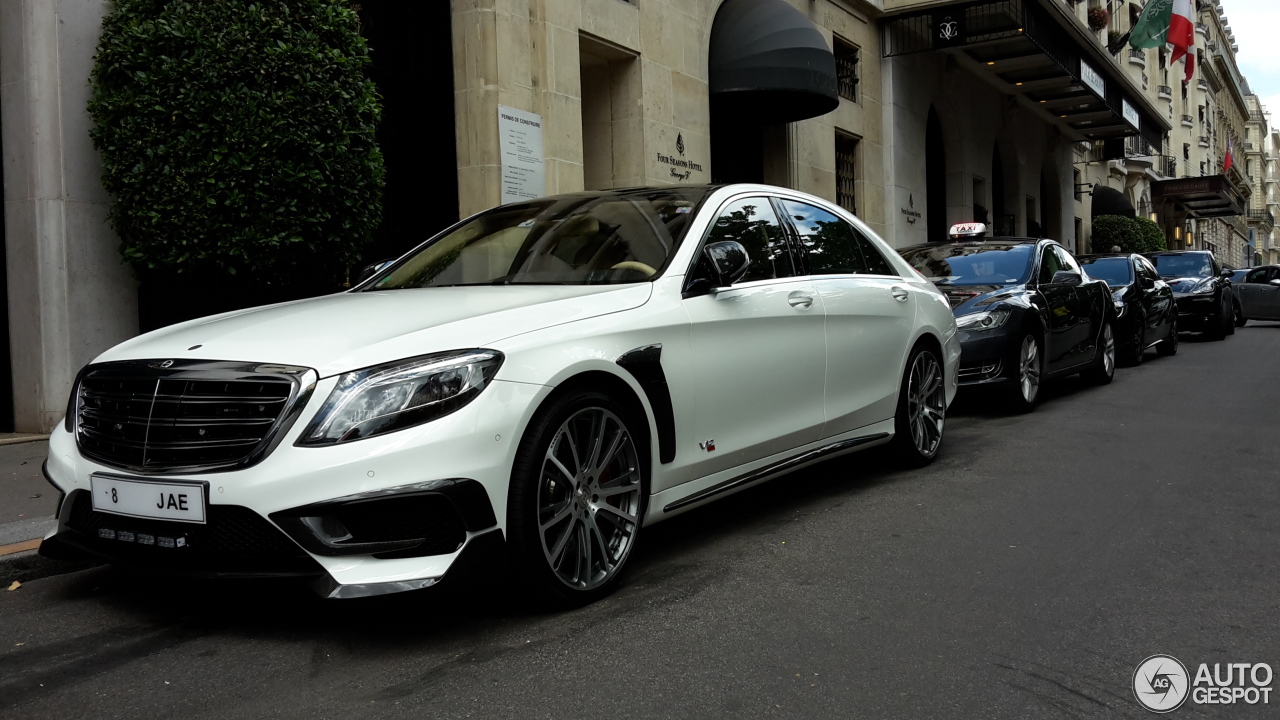 Mercedes-Benz Brabus 900 Rocket