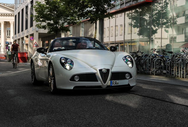 Alfa Romeo 8C Spider