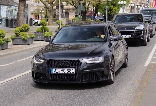 Audi RS4 Avant B8