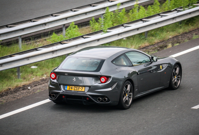 Ferrari FF