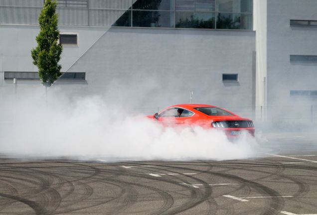 Ford Mustang GT 2015