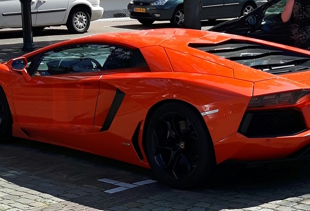 Lamborghini Aventador LP700-4