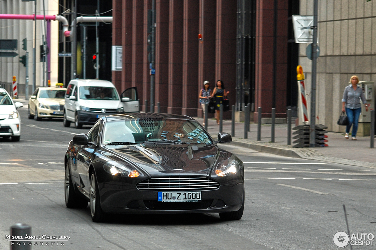 Aston Martin DB9