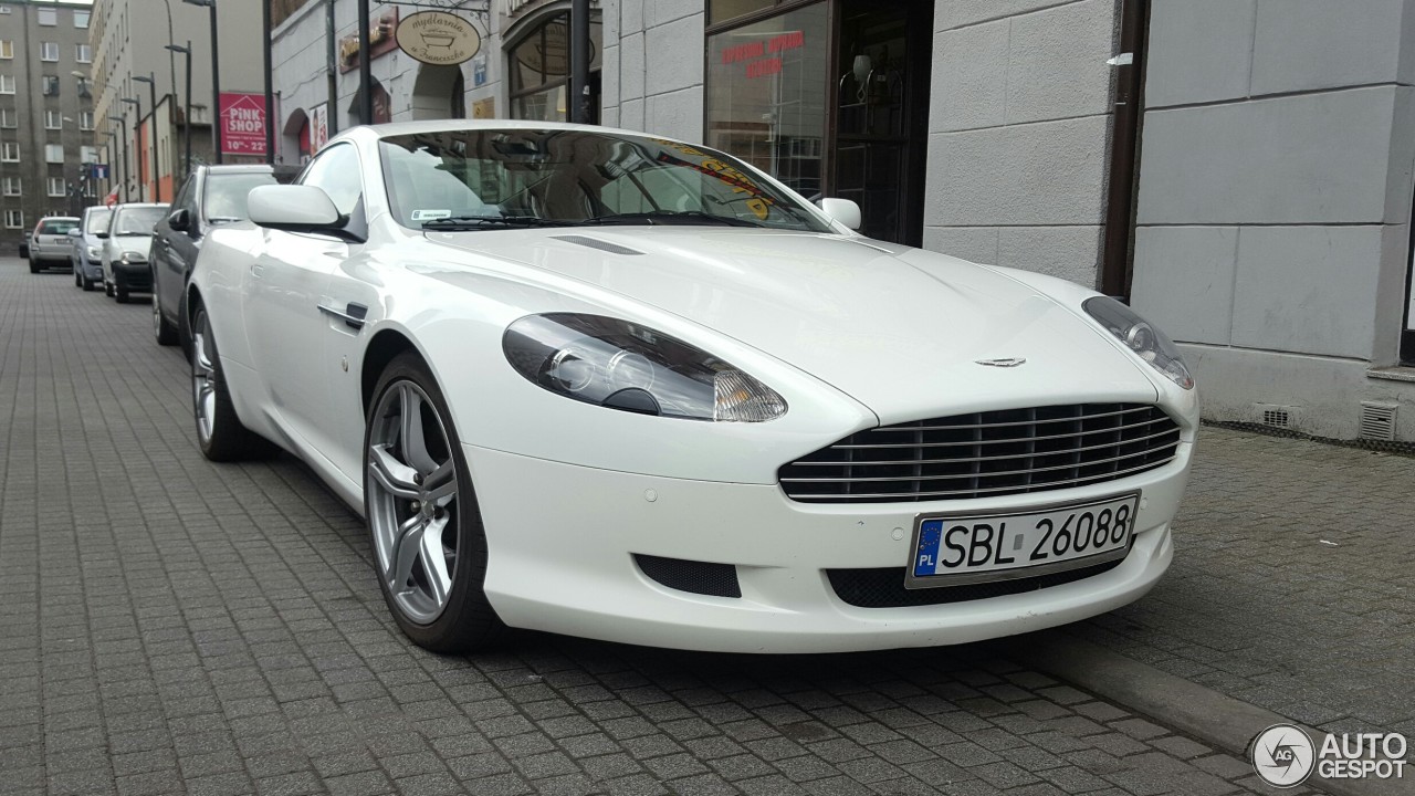 Aston Martin DB9