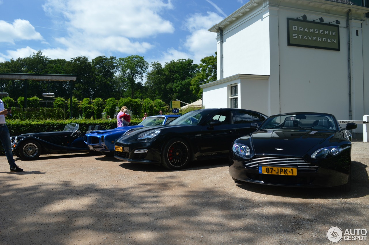 Aston Martin V8 Vantage Roadster