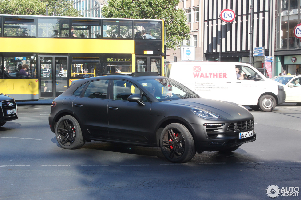 Porsche 95B Macan Turbo