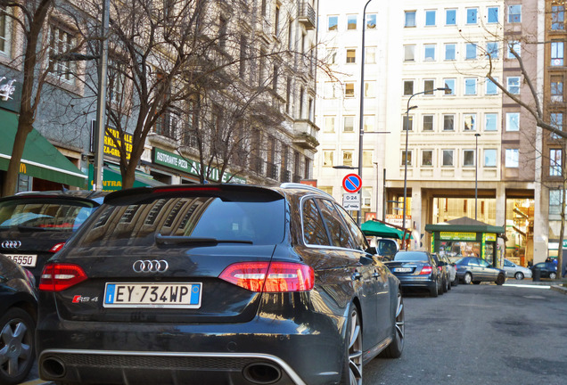 Audi RS4 Avant B8