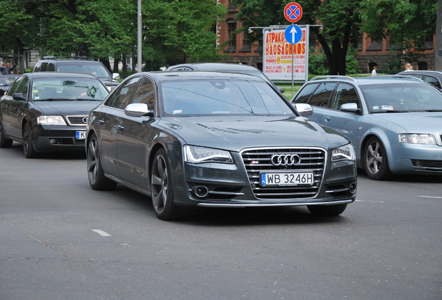 Audi S8 D4