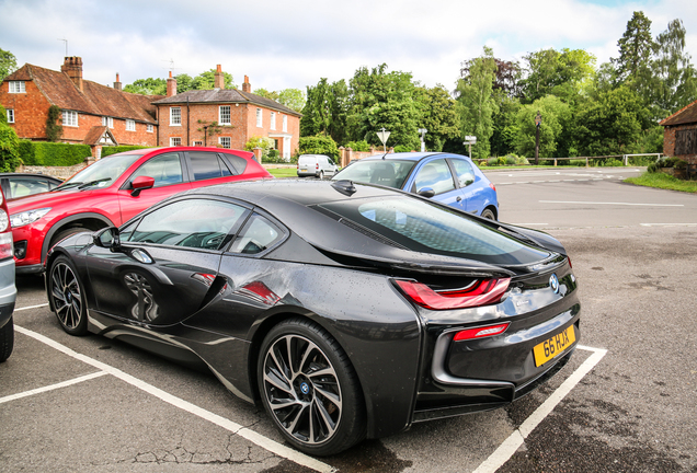 BMW i8