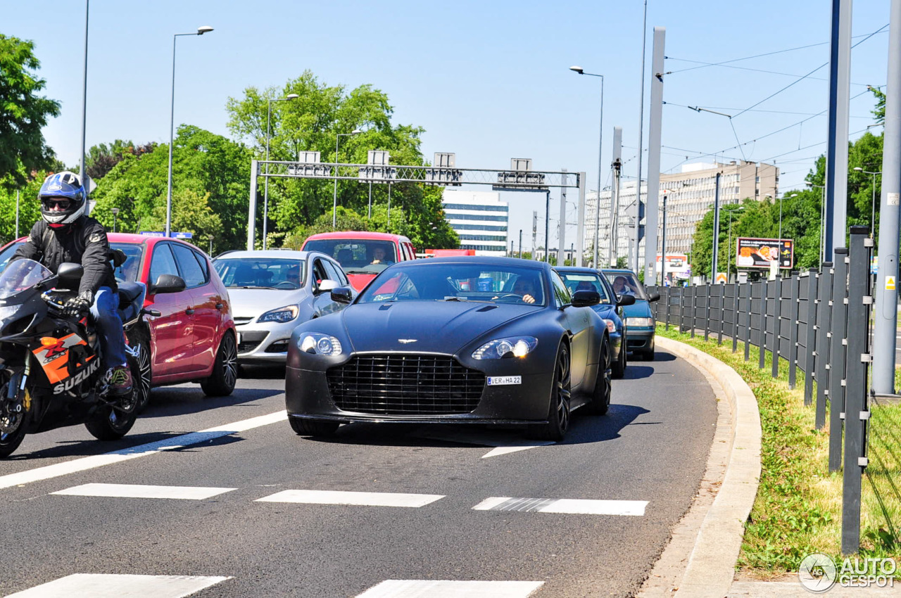 Aston Martin V8 Vantage