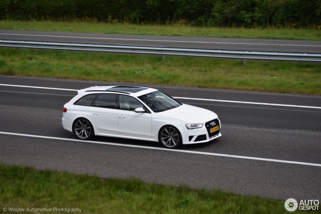 Audi RS4 Avant B8