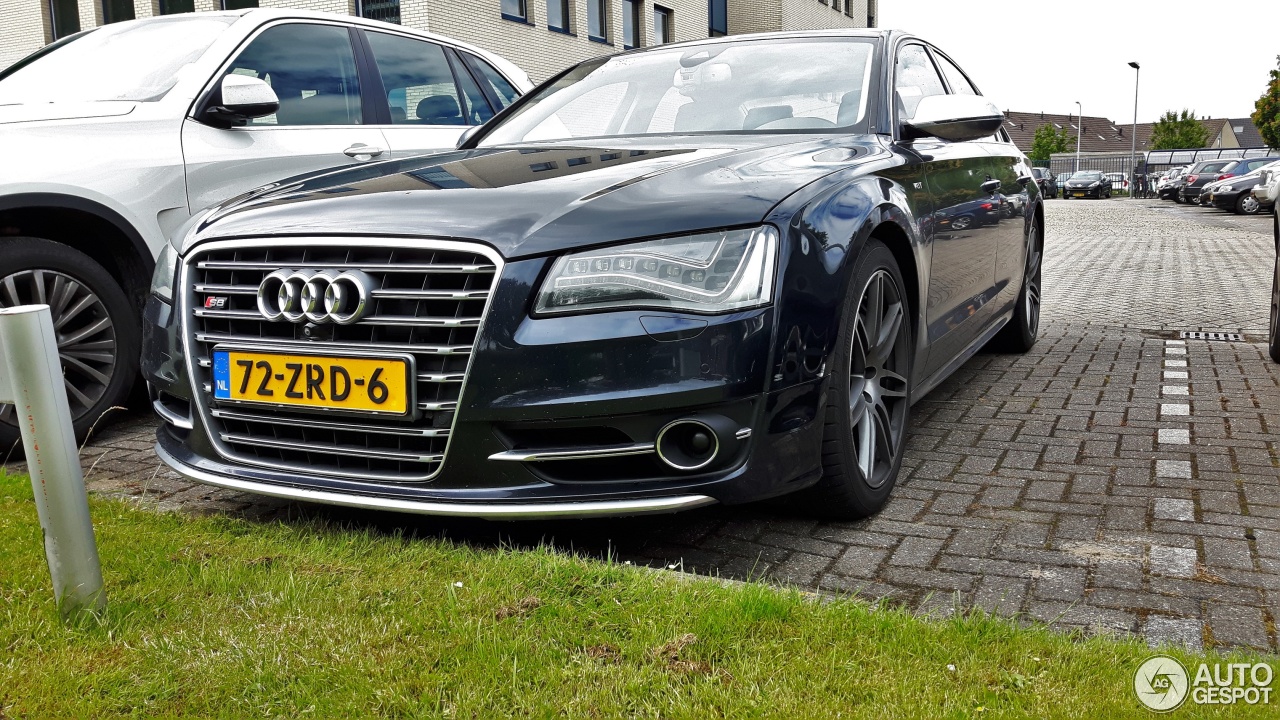 Audi S8 D4