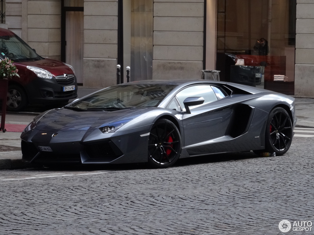 Lamborghini Aventador LP700-4