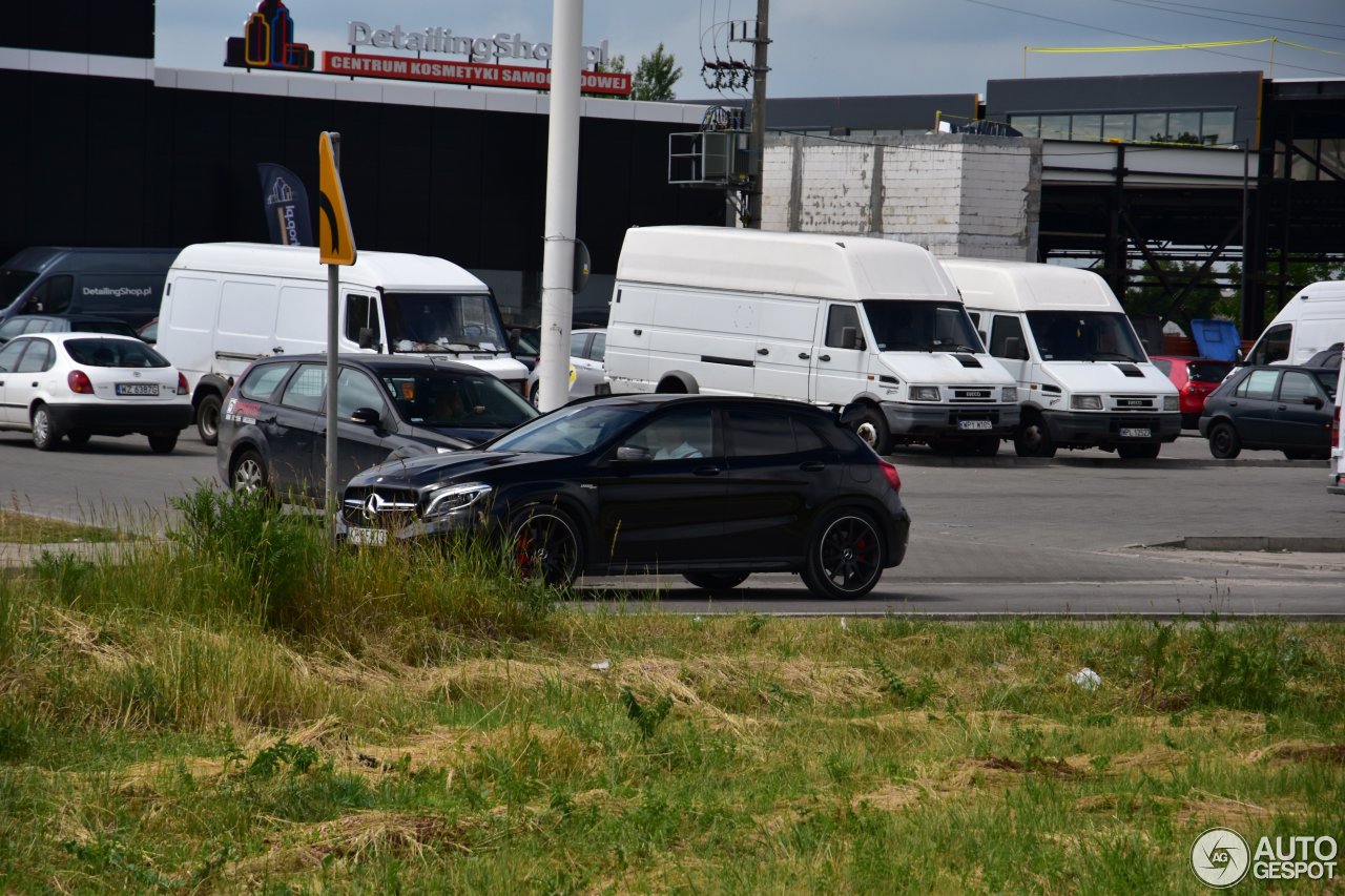 Mercedes-Benz GLA 45 AMG X156