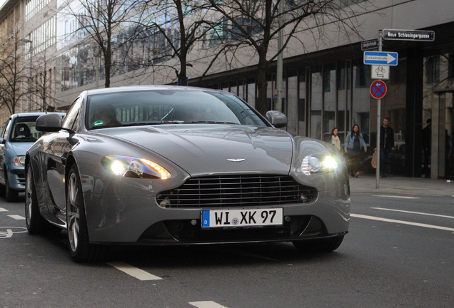 Aston Martin V8 Vantage S