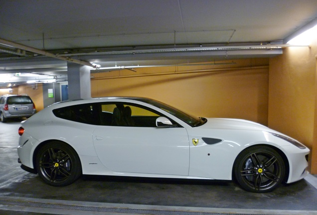 Ferrari FF