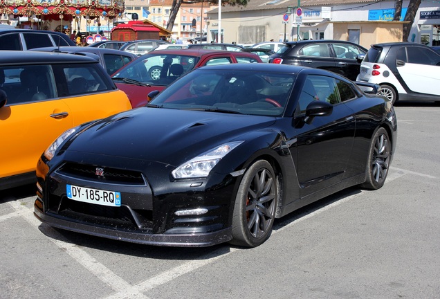 Nissan GT-R 2013