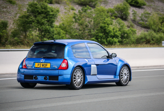 Renault Clio V6 Phase II