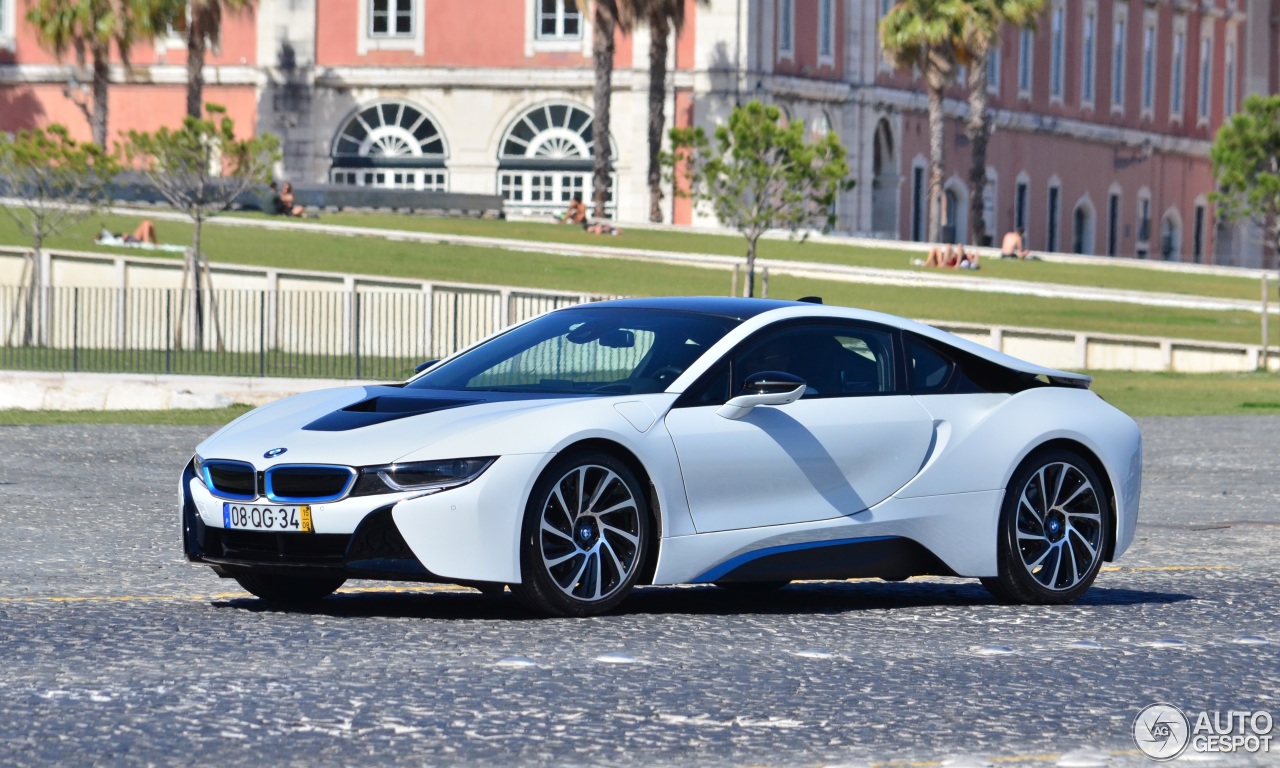 BMW i8