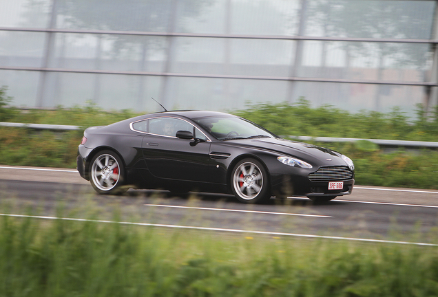 Aston Martin V8 Vantage