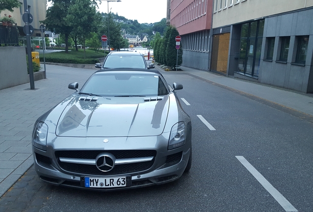 Mercedes-Benz SLS AMG Roadster