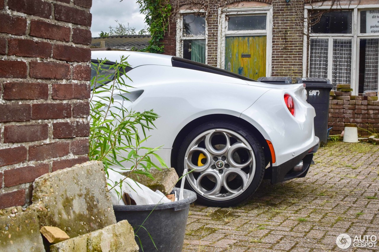 Alfa Romeo 4C Coupé