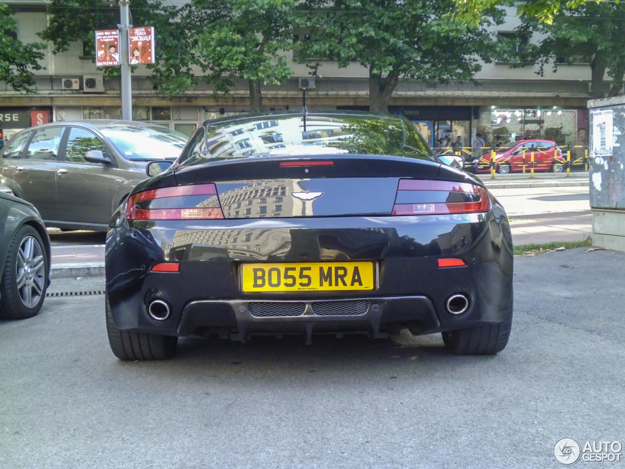 Aston Martin V8 Vantage