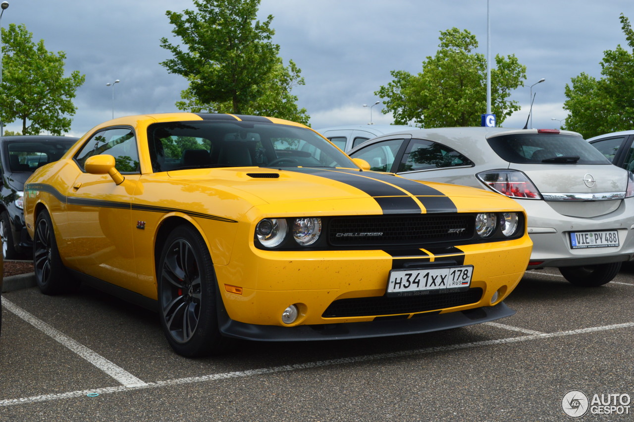 Dodge Challenger SRT-8 392 Yellow Jacket