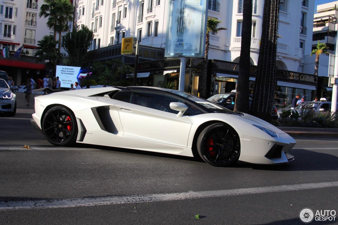 Lamborghini Aventador LP700-4 Roadster