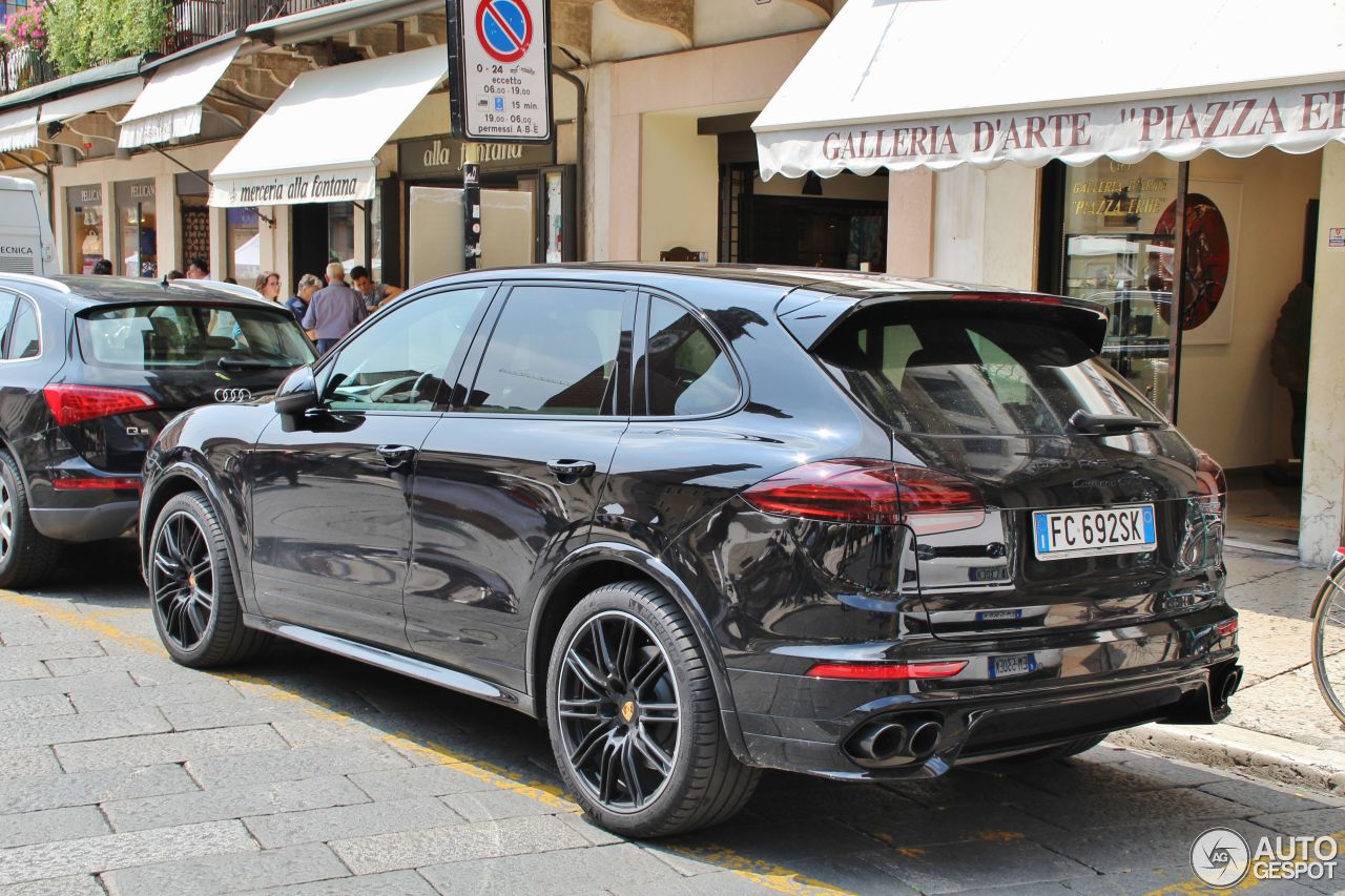 Porsche 958 Cayenne GTS MkII