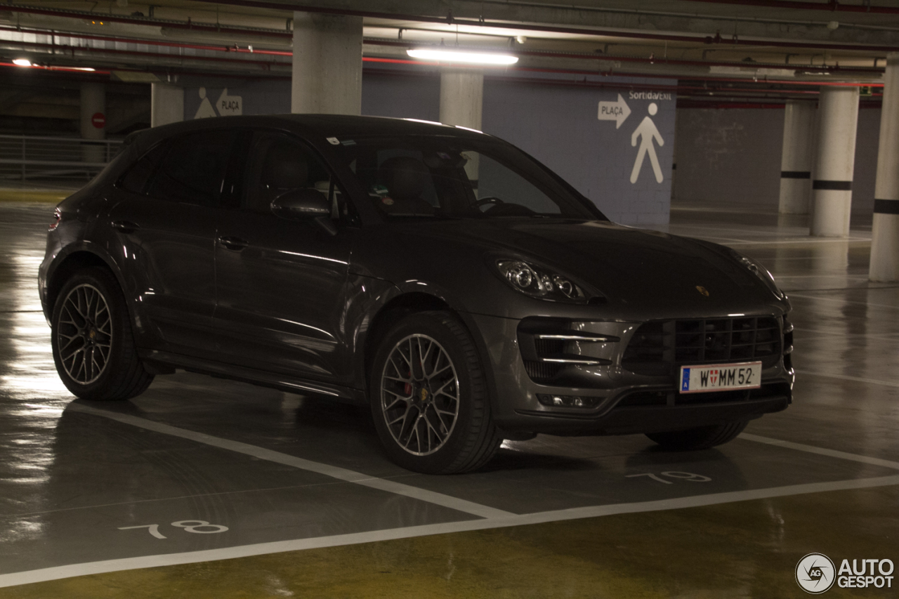 Porsche 95B Macan Turbo