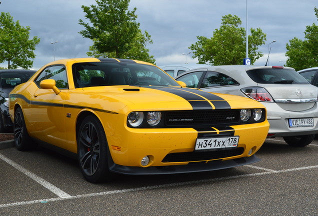 Dodge Challenger SRT-8 392 Yellow Jacket