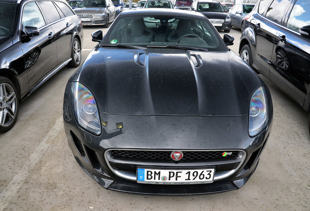 Jaguar F-TYPE R Coupé