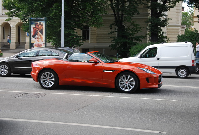 Jaguar F-TYPE S Convertible