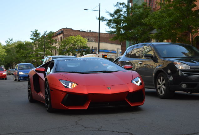 Lamborghini Aventador LP700-4