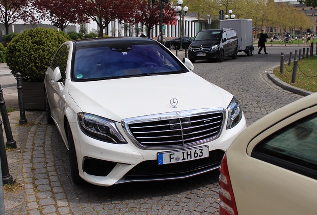 Mercedes-Benz S 63 AMG V222